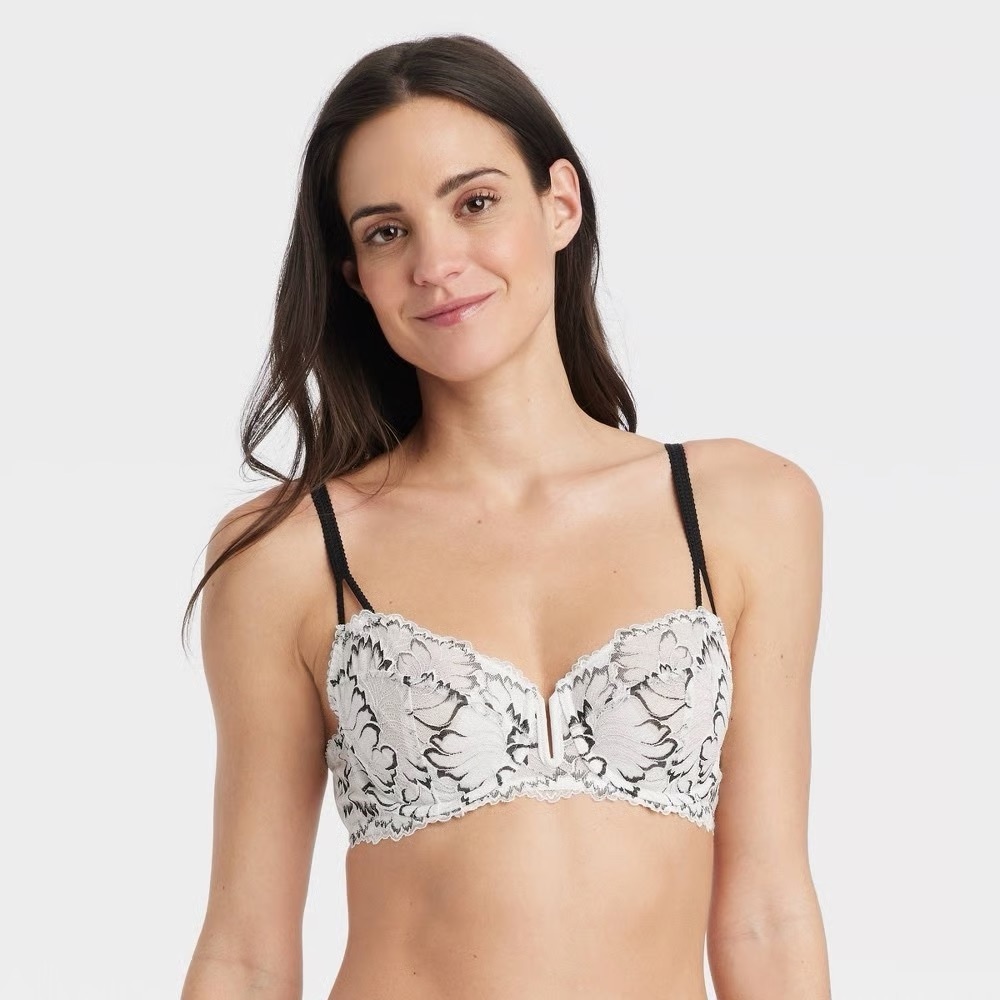 Auden Lace Trim Bra - Black and White